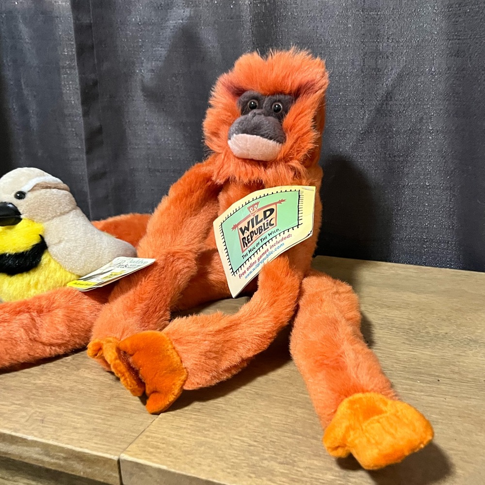 Wild Republic Bayani banded leaf monkey and western meadowlark. - Picture 7 of 16